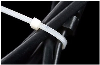 abracadeira-plastica